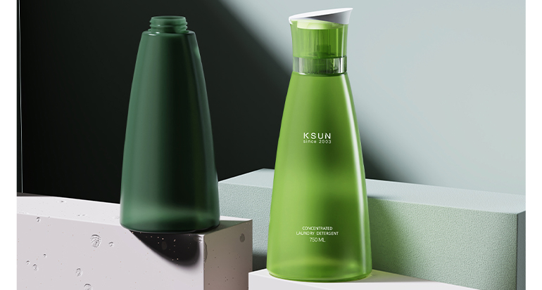定制丨大容量挤压式洗衣液瓶